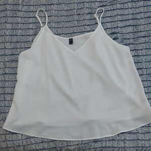 EUC shein 4xl White Spaghetti Strap Top‎